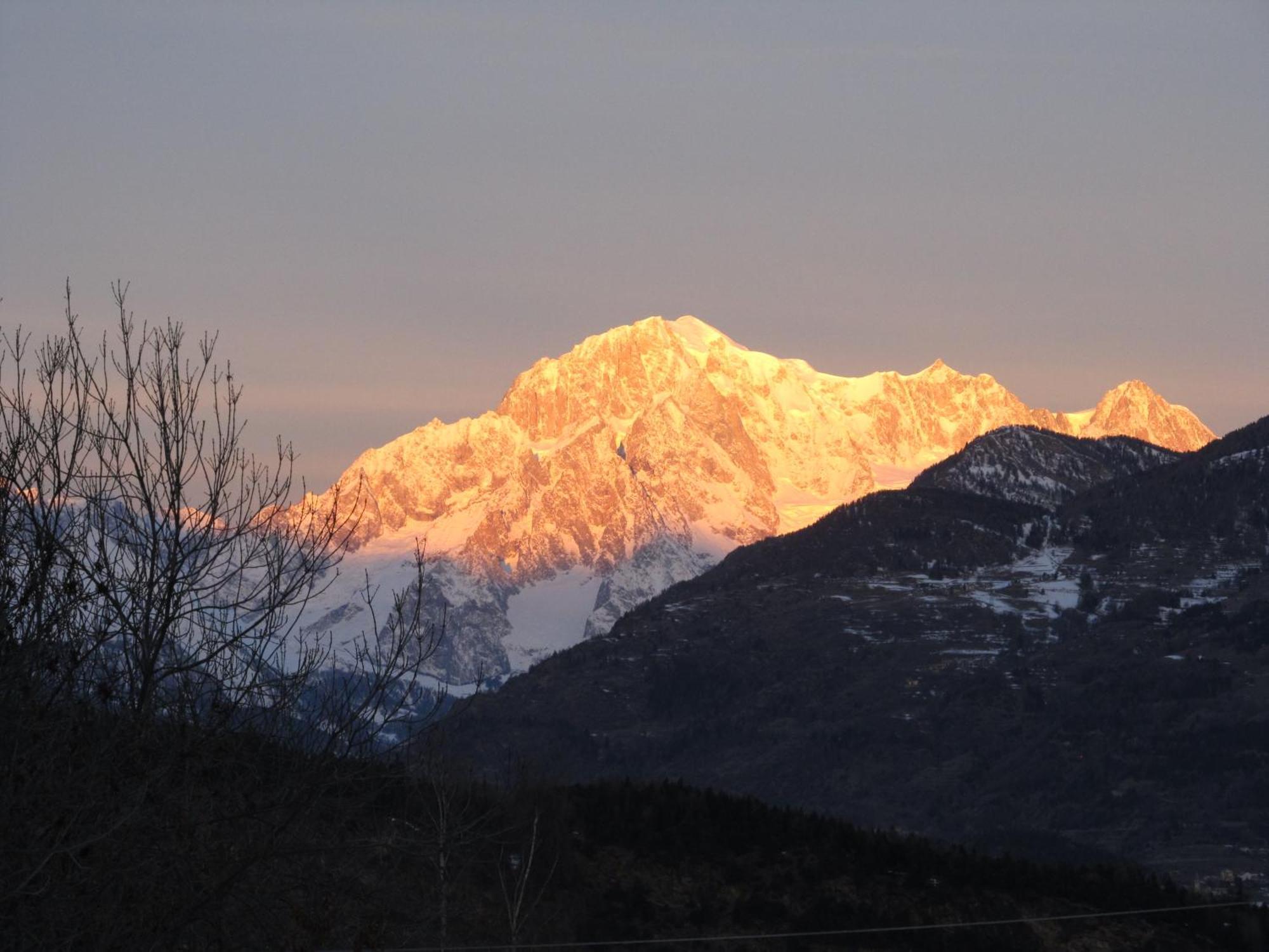 Aosta Maisongnemaz Buitenkant foto